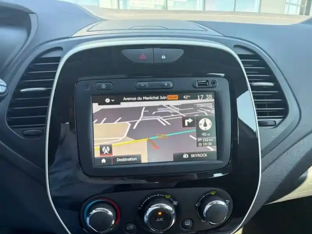 Renault Captur dci 90 e6c — photo 20