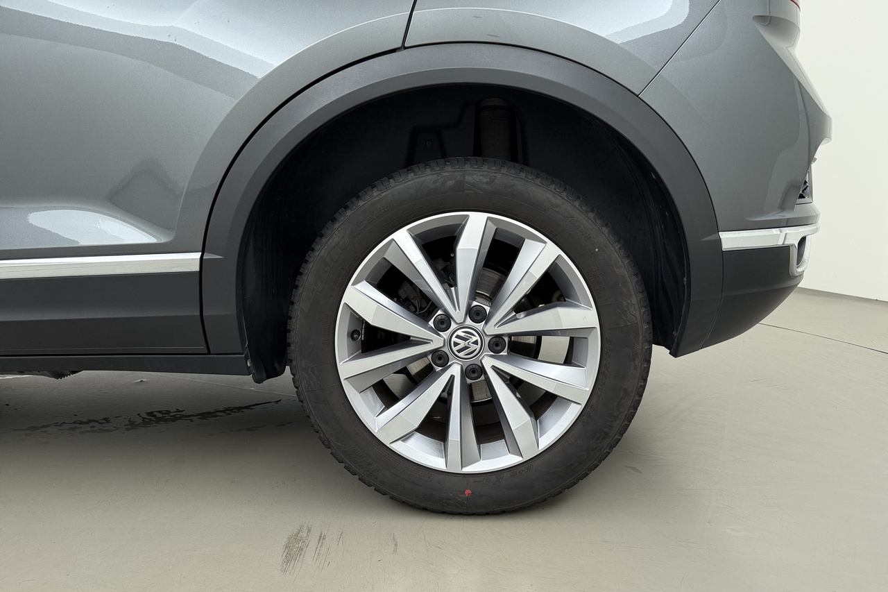 Volkswagen T-Roc — photo 6