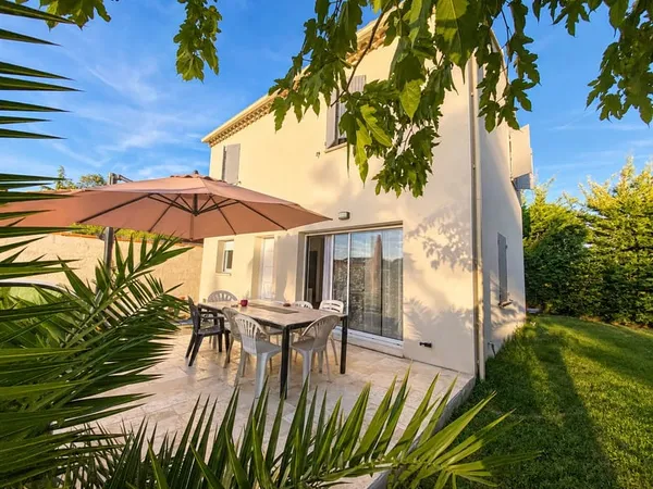 Villa neuve avec 3 chambres hors lotissement