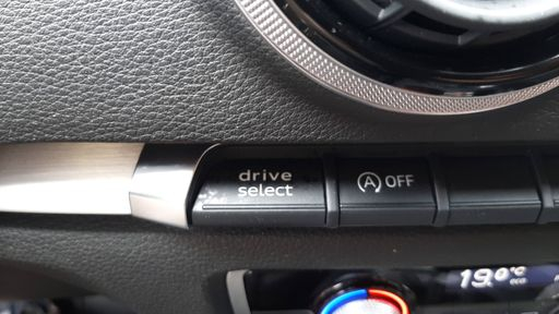 Audi A3 1.8 TFSI 180 Quattro S-Tronic 6 - S Line – 2015 – 122183 km – Essence – Boîte Automatique — photo 12