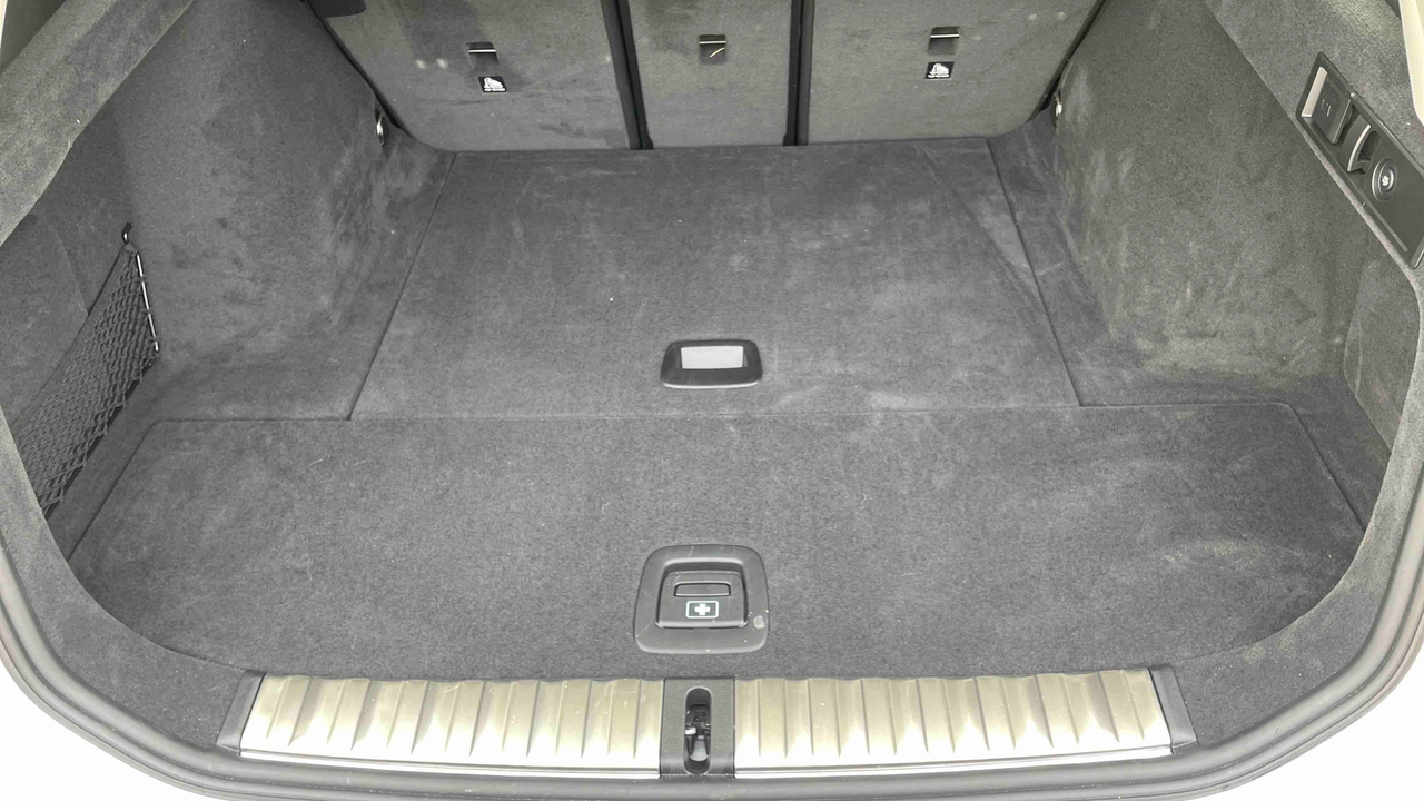 BMW Touring 318i 156 ch BVA8 — photo 15