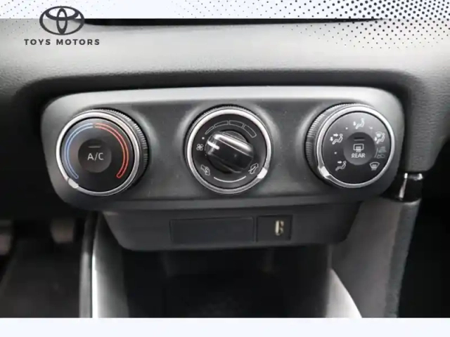 Toyota Yaris 70 vvt-i dynamic business — photo 14