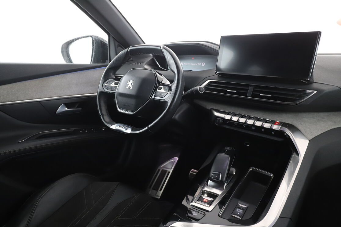Peugeot 3008 1.5 Blue-HDi GT EAT8 — photo 12