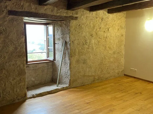 Location maison de village T3