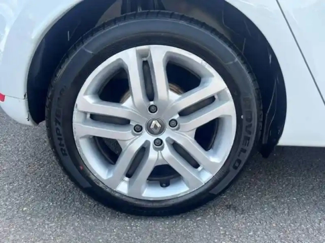 Renault Clio dci 110 energy — photo 31