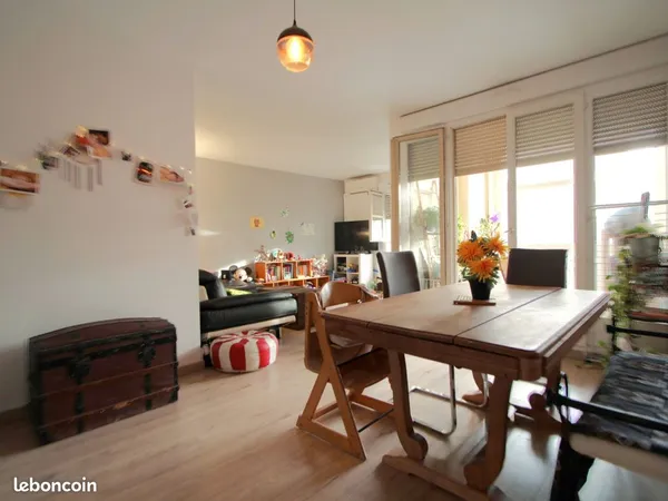 T4 MEUBLE 90 m², famille, parking, clim