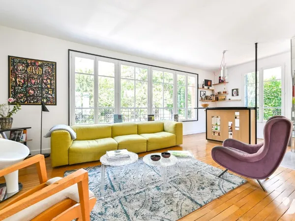 Maison 9 pièces 250 m²