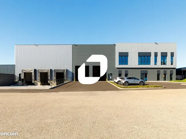 Local logistique 6 057 m²