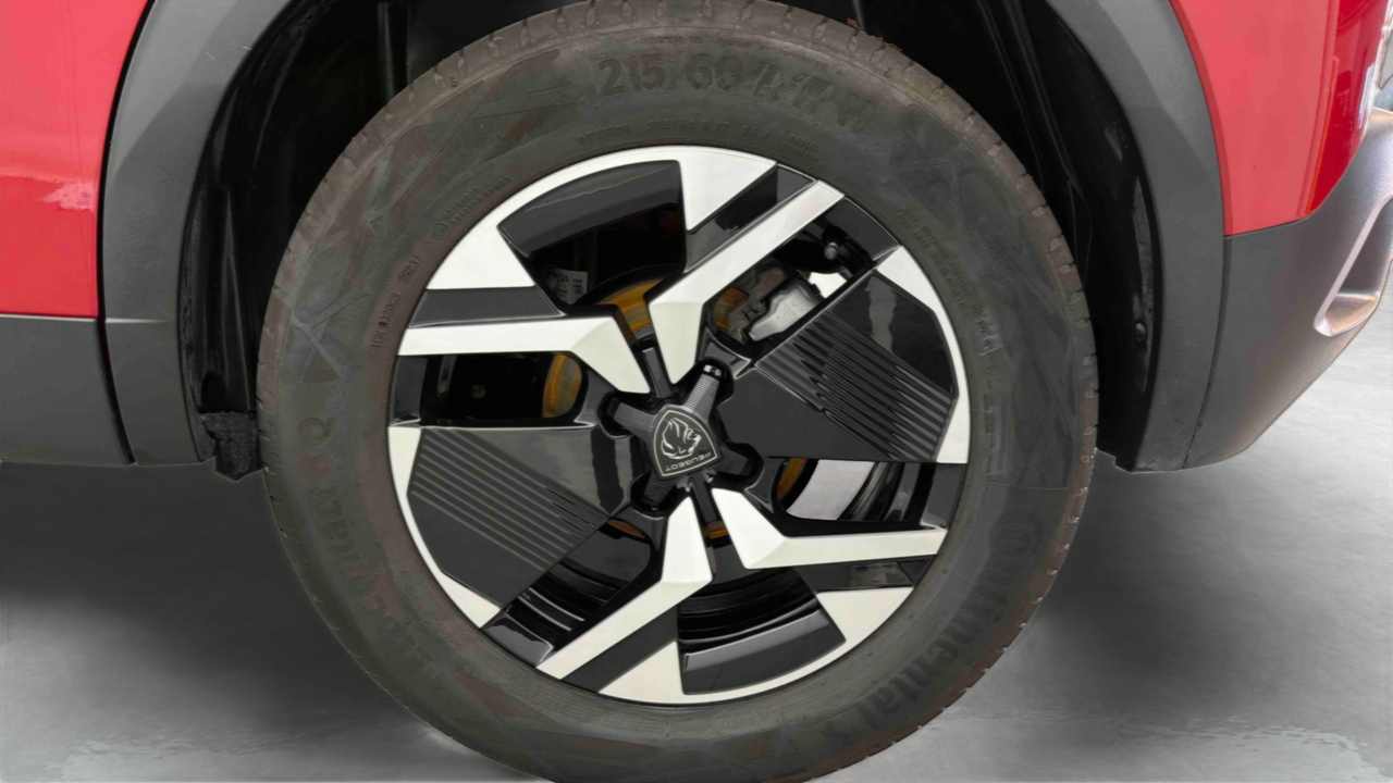 Peugeot 2008 PureTech 130 S&amp;S EAT8 — photo 19
