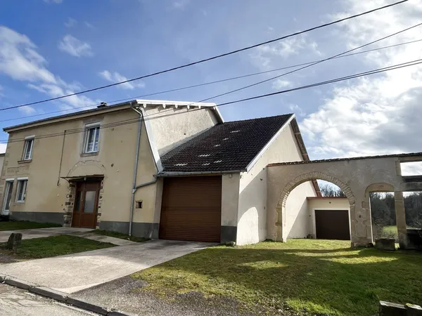 Propriété de Prestige au Coeur de la Nature - 192 m2 habitables - Terrain 11914 m2