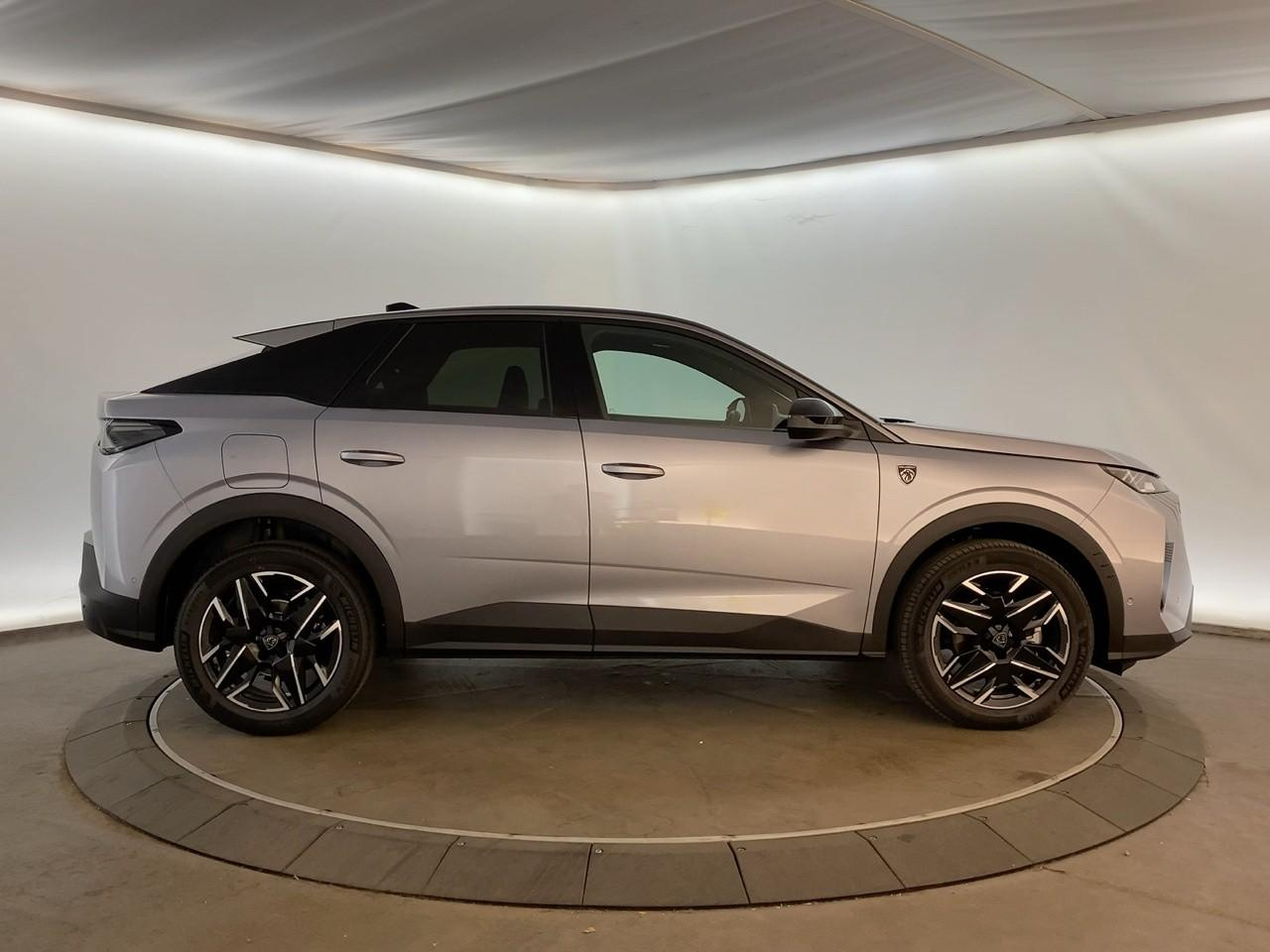 Peugeot 3008 hybrid 145 e-dcs6 gt — photo 4