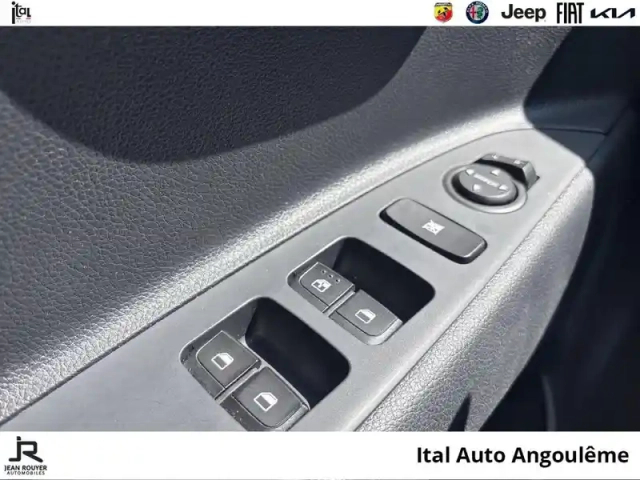 Kia Stonic 1.0 t-gdi 100ch active — photo 12