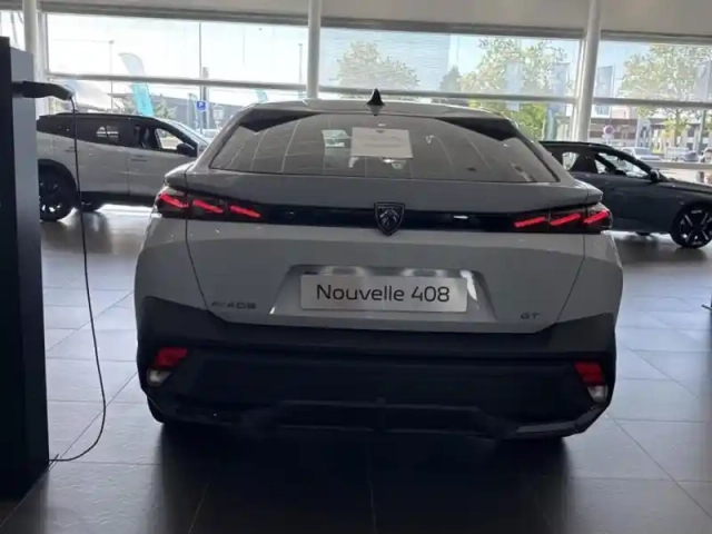 Peugeot 408 electrique 210ch gt exclusive (58kwh) — photo 6