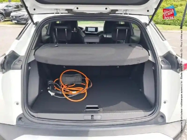 Peugeot 2008 e- 136ch gt pack — photo 14