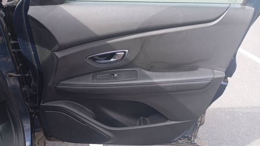 Renault Scenic 1.7 Blue dCi 120 EDC6 - Business – 2019 – 106796 km – Diesel – Boîte Automatique — photo 45
