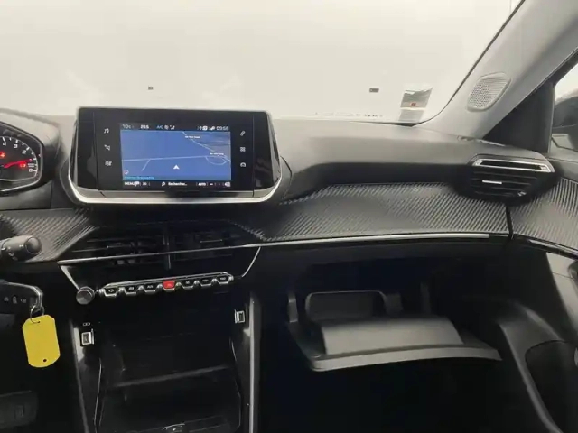 Peugeot 2008 puretech 130 s&amp;s eat8 — photo 27