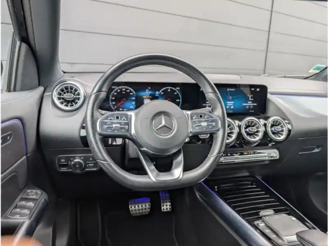 Mercedes Eqa 250 — photo 12