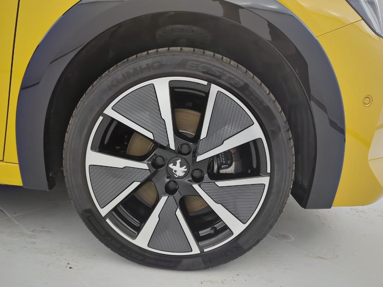 Peugeot 208 electrique 50 kwh 136ch gt — photo 30