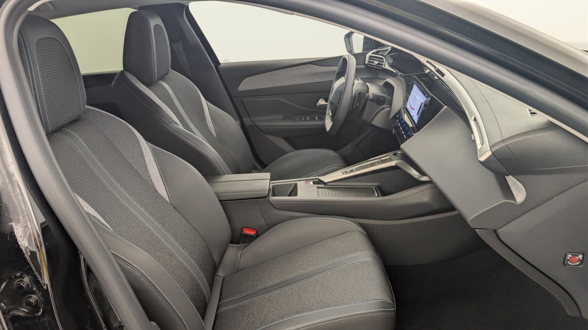 Peugeot 308 — photo 9