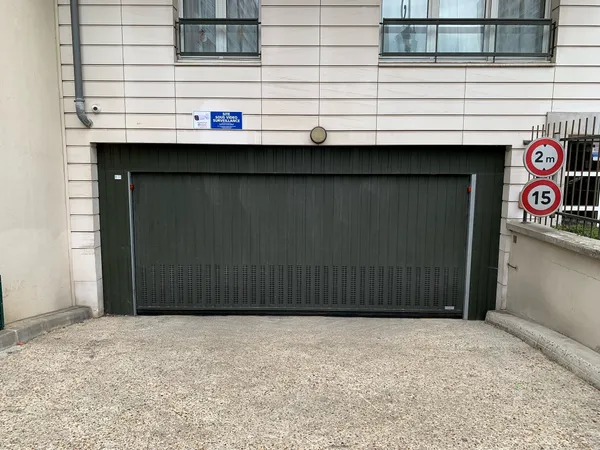 Loue place de parking