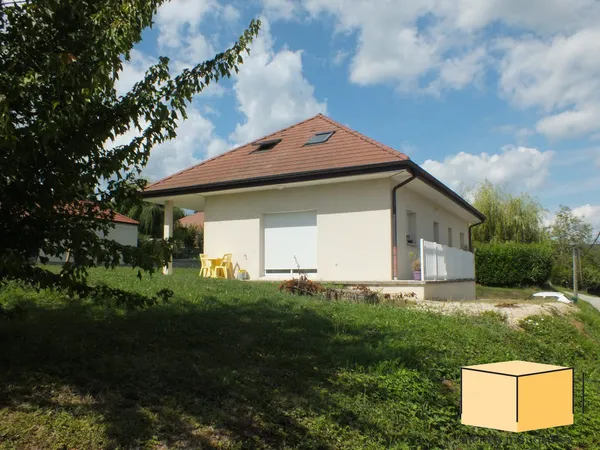 Maison individuelle T5 à Belley (01300) avec terrain et garage