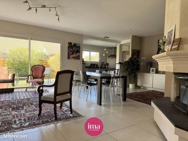 Maison 7 pièces 154 m²