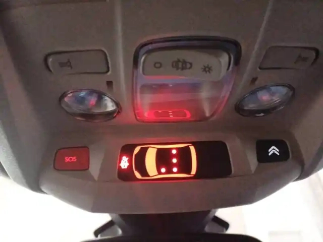Citroën C5 Aircross hybride 136 e-dcs6 — photo 58