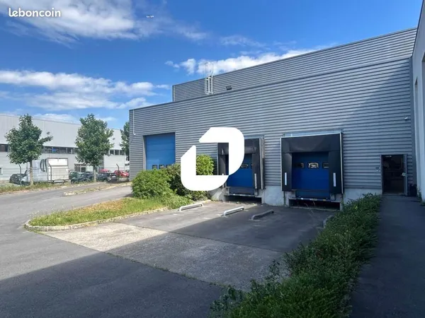 Local d'activité 3 087 m²