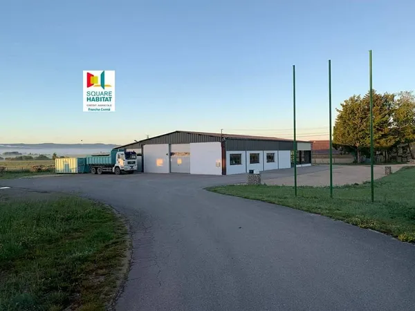 Local d'activité 600 m²