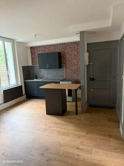 Photo 1