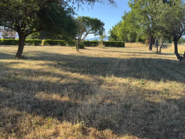 Terrain 328 m²