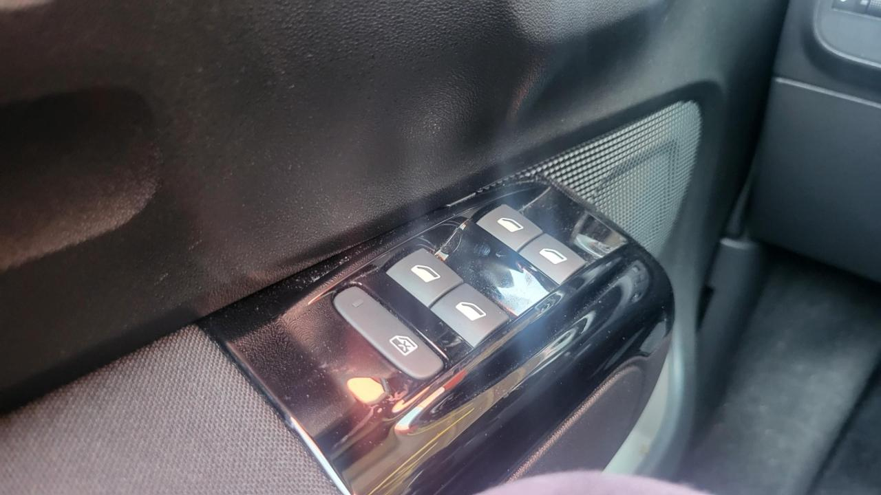 Citroën C3 puretech 110 s&s bvm6 shine — photo 13