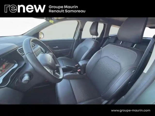 Dacia Duster 1.5 blue dci 115ch extreme 4x4 — photo 12
