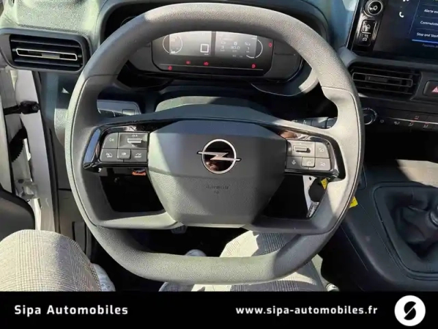 Opel Combo cargo m charge utile majoree diesel 100 ch manuelle — photo 14