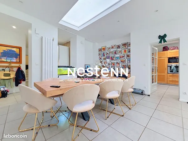 Maison 12 pièces 570 m²