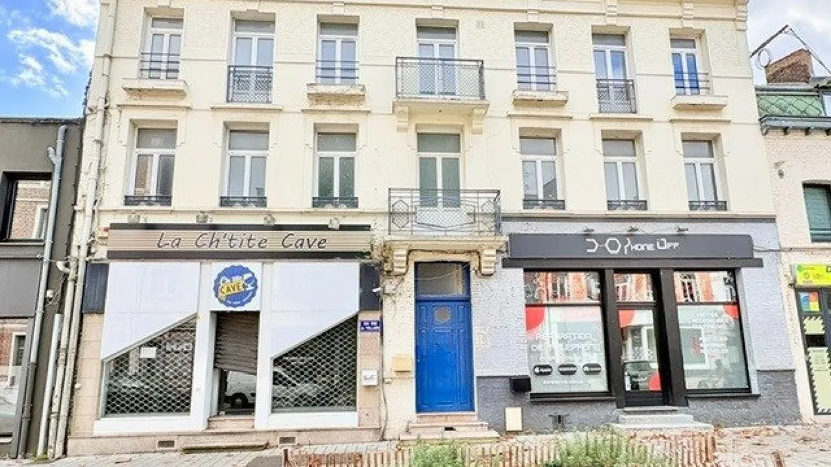 Photo 1