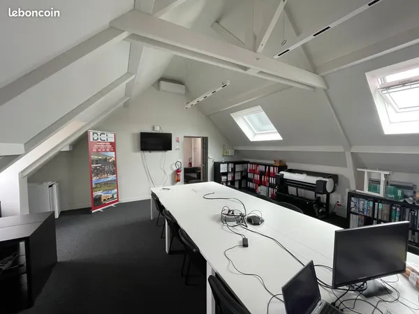 Plateaux de bureaux