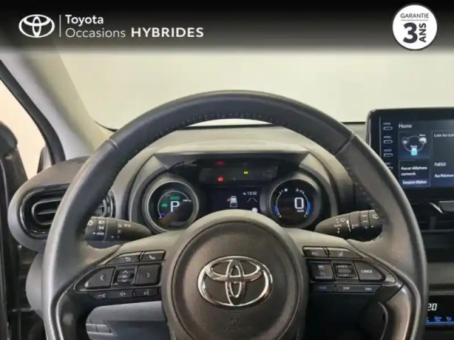 Toyota Yaris 116h design 5p my22 — photo 13