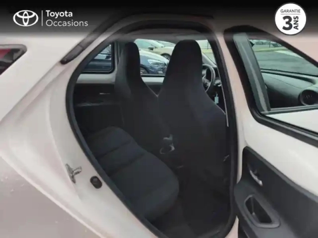 Toyota Aygo x 1.0 vvt-i 72ch dynamic — photo 7