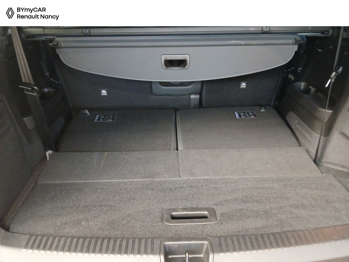 Renault Espace full hybrid E-Tech 200 ch 7pl — photo 13