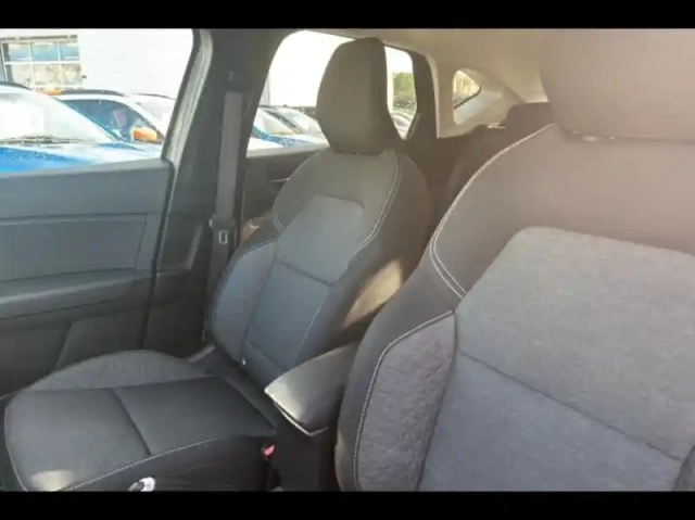 Renault Captur 1.0 tce 90ch evolution — photo 12