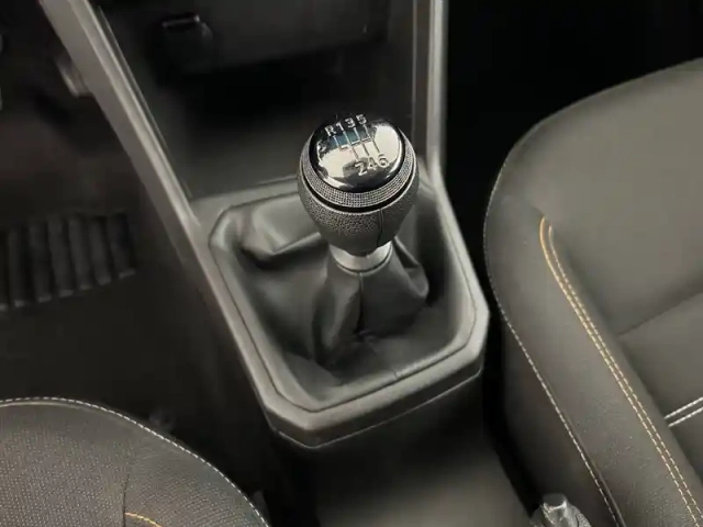 Dacia Sandero eco-g 100 — photo 22