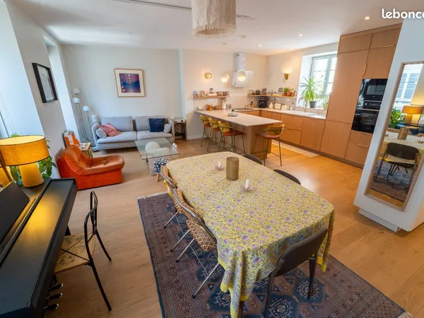 Duplex design entièrement rénové climatisé - 110 m² au sol - DPE B - Quartier des Olivettes