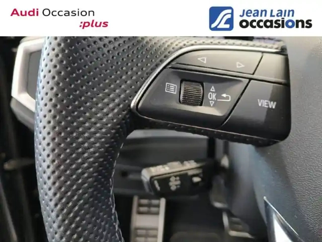 Audi Q3 35 tfsi 150 ch s tronic 7 — photo 33