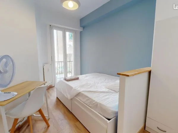 Chambre 4 pièces 75 m²