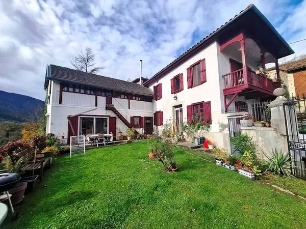 Maison 8 pièces 160 m²