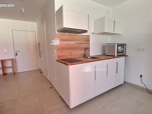 Studio 1 pièce 30 m²