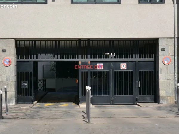 Parking Paris 16e. Porte de St-Cloud - Av. De Versailles. 1er sous-sol