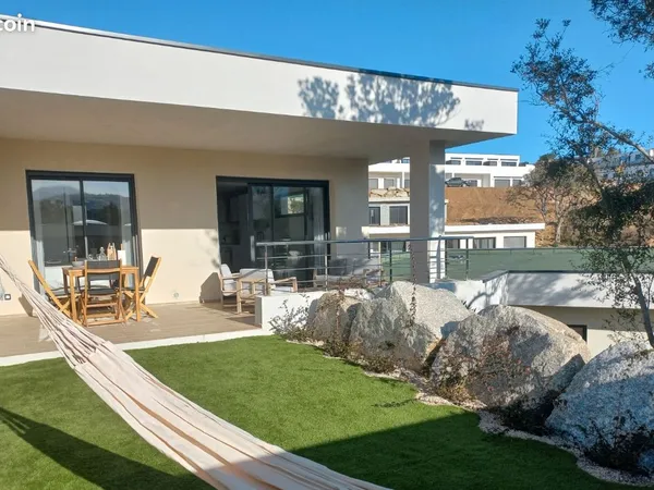 🤩Epoustouflant Sublime T2 avec rooftop à 3' plages+centre ville, secteur très calme et select