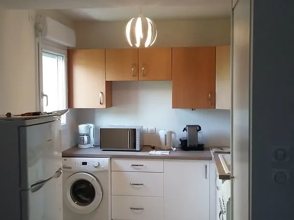 Très beau F3 meublé avec parking souterrain et balcon